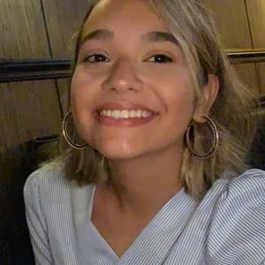 Meet your Posher, Paola